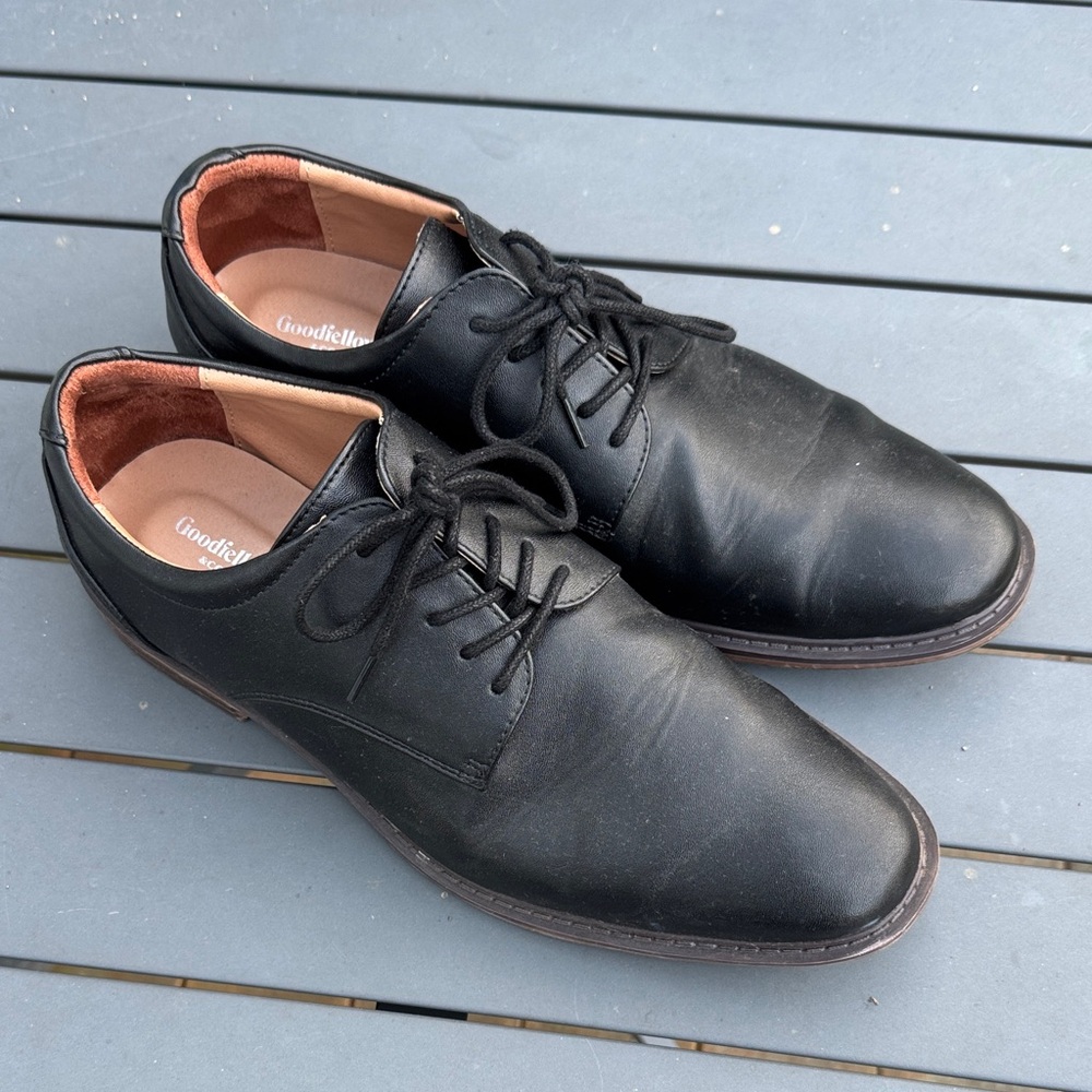 Goodfellow & Co Men's Classic Black Oxfords